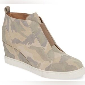 Linea Paolo camo wedge sneakers, great condition
